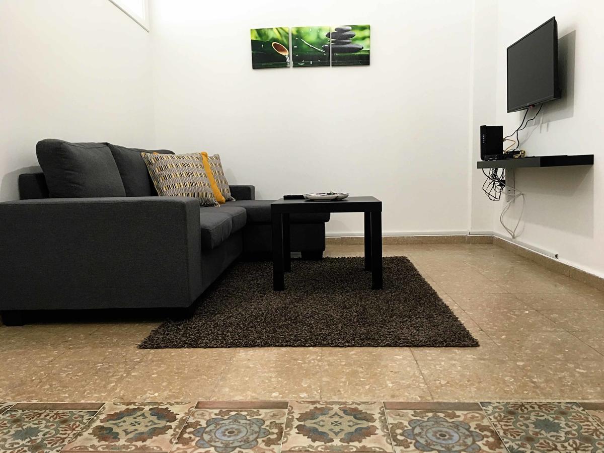 Cheerful Apartment In Нікосія Екстер'єр фото